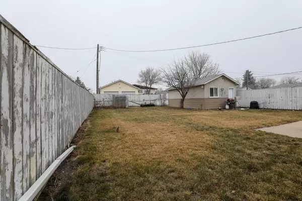 Lethbridge, AB T1H 1J2,1918 9 AVE North