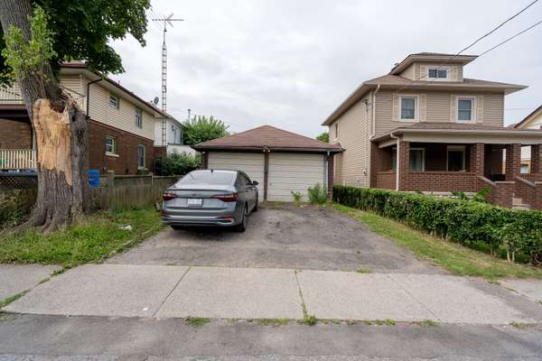 4965 Jepson ST, Niagara Falls, ON L2E 1K3