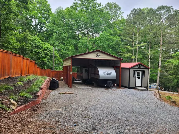 Ellijay, GA 30540,529 10th Street