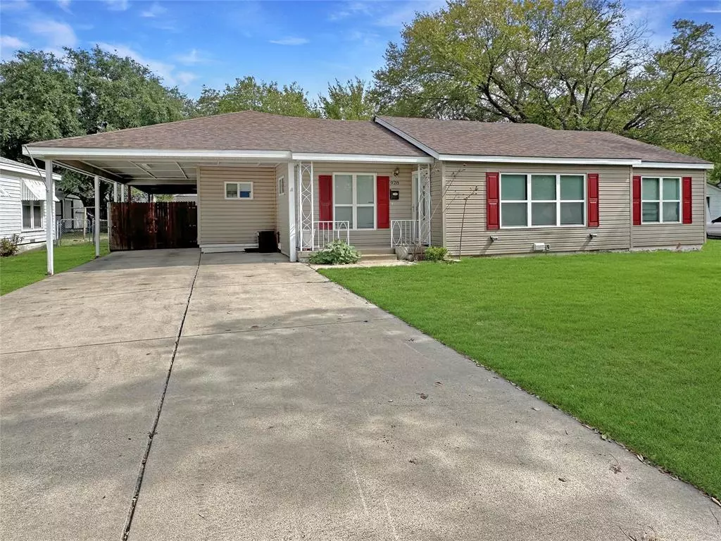 River Oaks, TX 76114,928 Lydick Lane