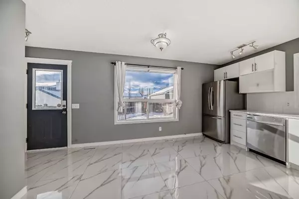 Calgary, AB T3L2E8,109 Tuscany DR Northwest