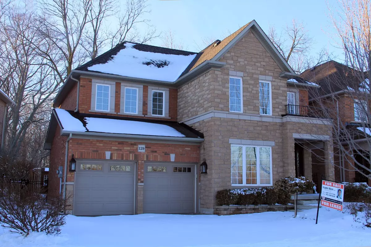 Oakville, ON L6L 8T3,129 Creek Path AVE N