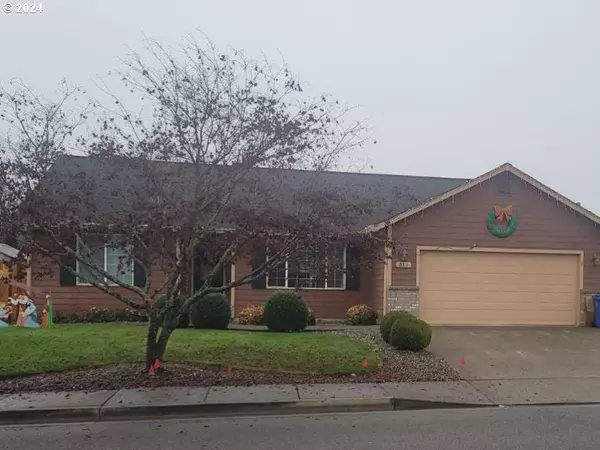 310 NW ELIZABETH AVE, Winston, OR 97496