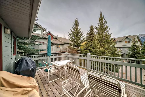 Canmore, AB T1W 3A3,200 Prospect HTS #148