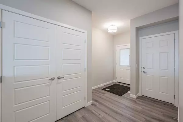 Calgary, AB T3J 5S2,297 Homestead CRES Northeast