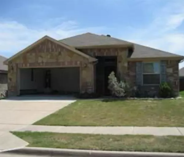 405 Millbrook Lane, Fort Worth, TX 76036