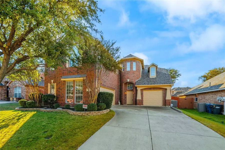 8009 Twin Oaks Drive, Mckinney, TX 75070