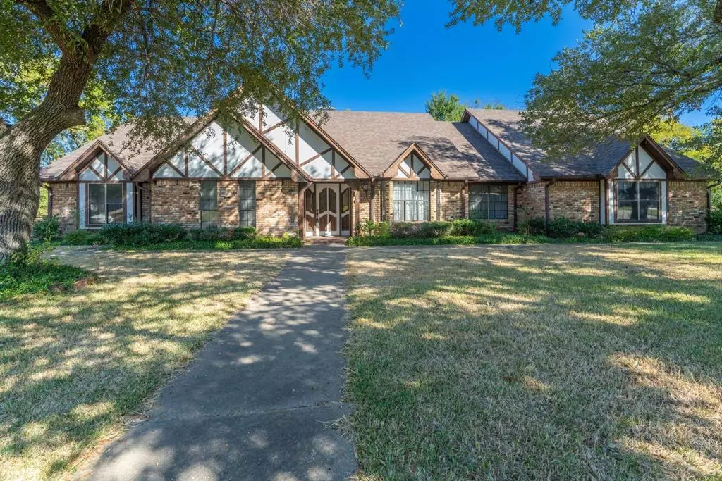 Sulphur Springs, TX 75482,229 W Oaks Circle