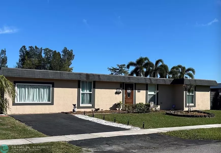 7824 NW 66th Ter, Tamarac, FL 33321