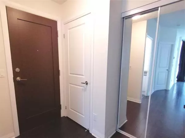 Mississauga, ON L5R 0E5,75 Eglinton AVE W #1501