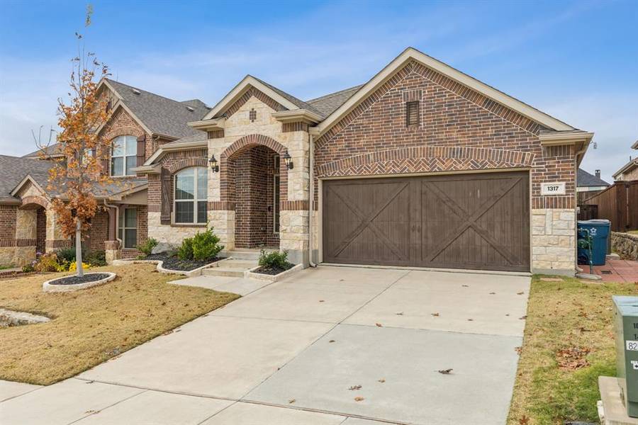 1317 Prairie Lake Court, Lewisville, TX 75010