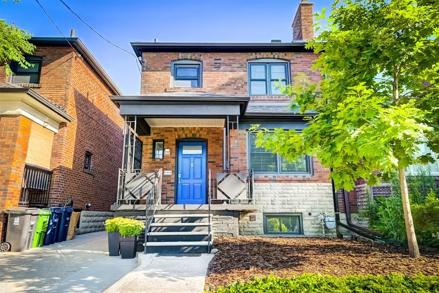 176 Pendrith ST, Toronto W02, ON M6G 1S2