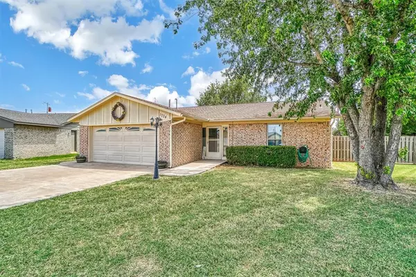 1704 Harding Avenue, Altus, OK 73521