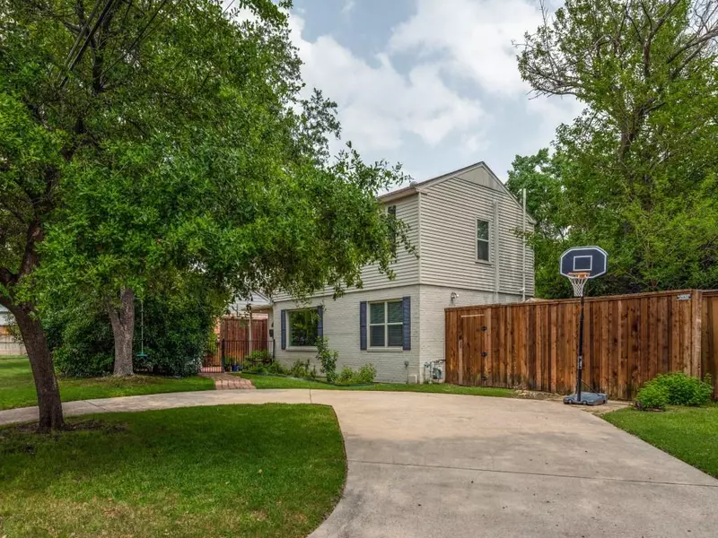 4734 Elsby Avenue, Dallas, TX 75209