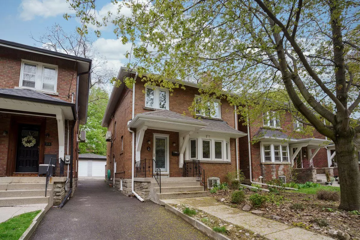 Toronto W02, ON M6P 3H8,32 Birchview CRES #Lower