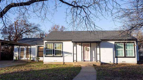 1204 W Wheeler Street, Breckenridge, TX 76424