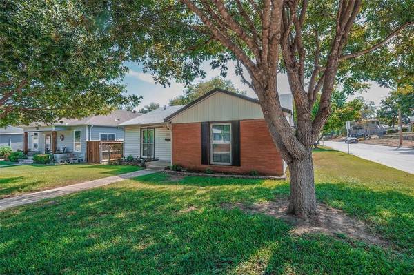 3721 Lafayette Avenue, Fort Worth, TX 76107