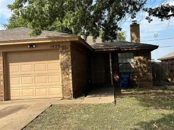 Crowley, TX 76036,1420 Briar Circle