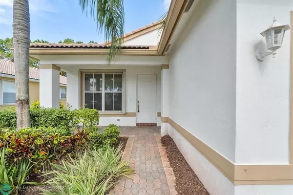 Boynton Beach, FL 33472,8187 Bellafiore Way