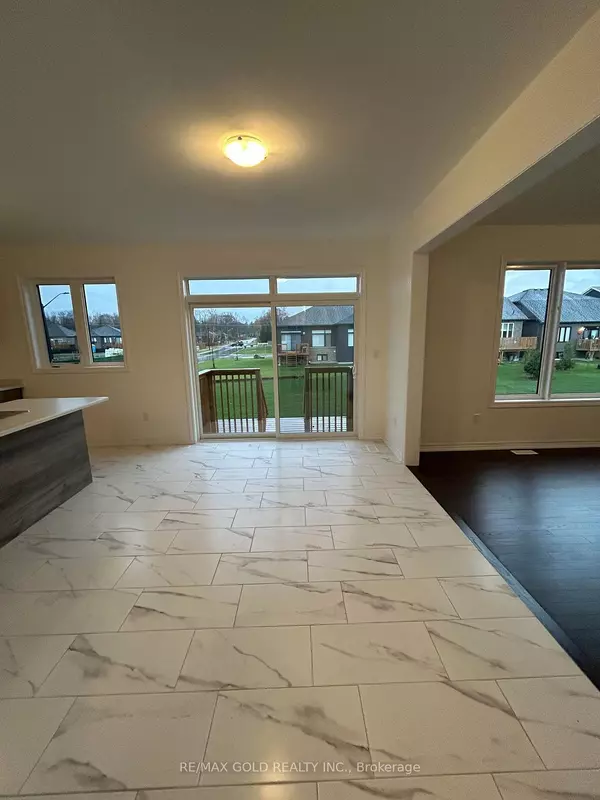 Wasaga Beach, ON L9Z 3A5,150 Mapleside DR