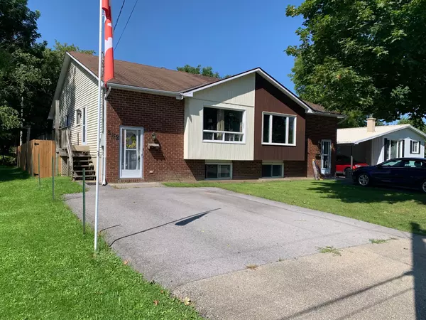 Gananoque, ON K7G 2S5,382 VICTORIA AVE