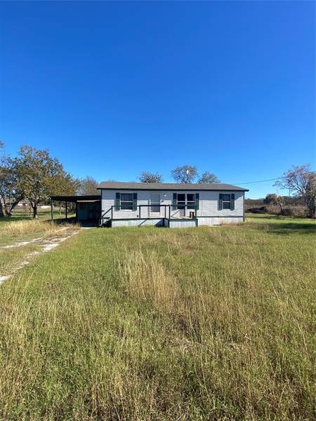 1000 N Plum Street, Millsap, TX 76066