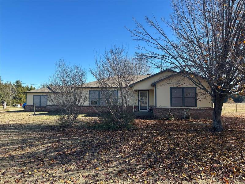 324 County Road 1555, Bonham, TX 75418