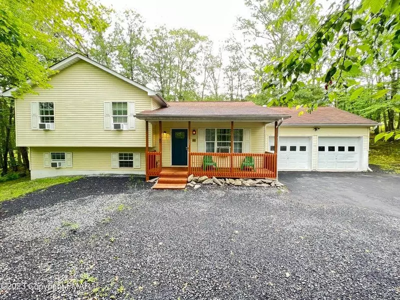 108 Dorchester Drive, Pike County, PA 18324