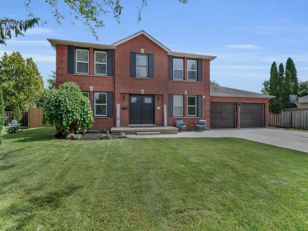 London, ON N5X 2Z6,26 Pennybrook CT