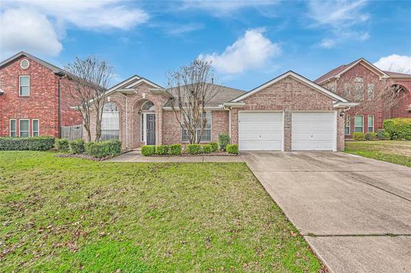 6224 St Leonard Dr, Arlington, TX 76001