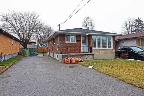 Oshawa, ON L1J 5W9,74 Valdez CT #Main