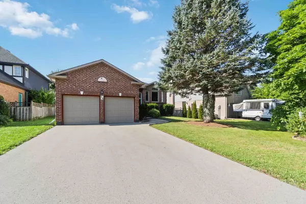 Niagara, ON L0S 1E4,14 Meadowbrook LN