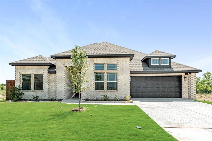 921 Hickory Chase Drive, Godley, TX 76044