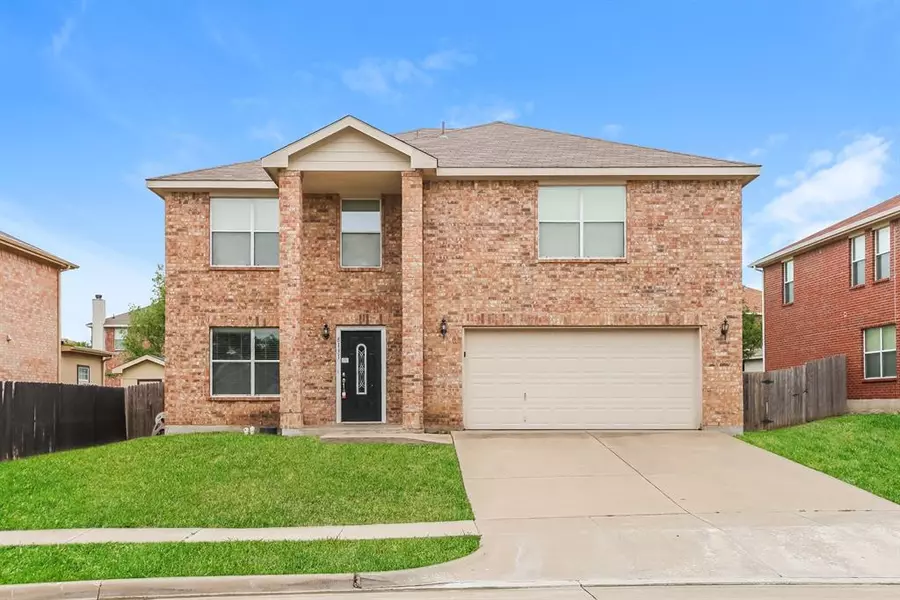 8131 Mossberg Drive, Arlington, TX 76002