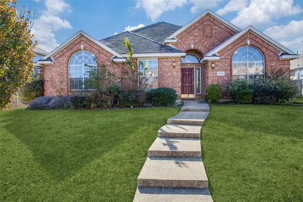 1700 Wylie Creek Drive, Desoto, TX 75115