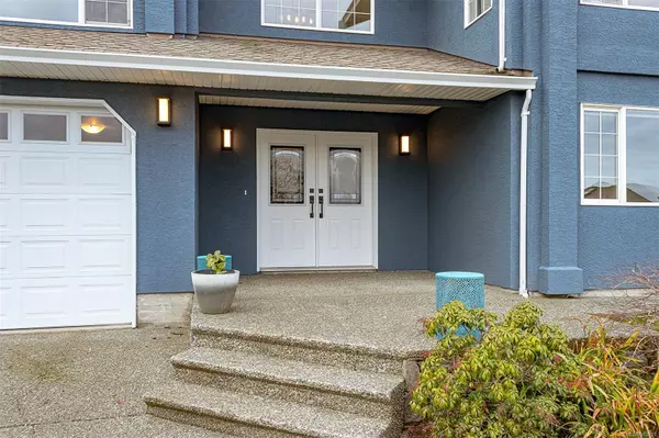 Saanich, BC V8Z 7K9,4000 Santa Rosa Pl