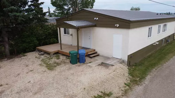 Beaverlodge, AB T0H 0C0,922 2nd Street