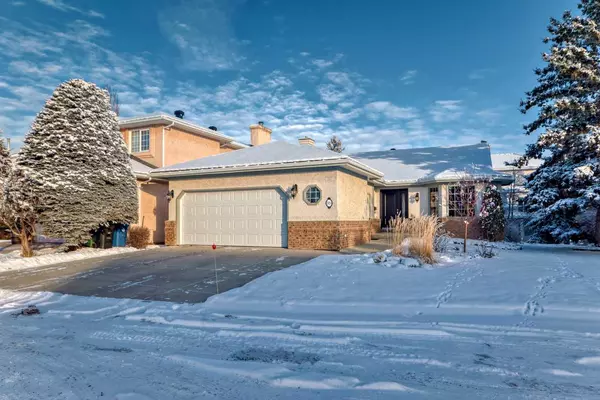 99 Hampshire Close Northwest, Calgary, AB T3A 4X9