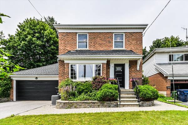 16 Stag Hill DR, Toronto E03, ON M4B 1K6