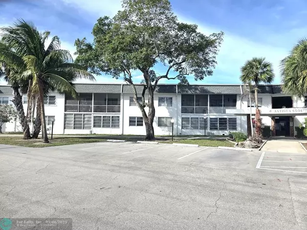 Pompano Beach, FL 33063,6501 Winfield Blvd  #31