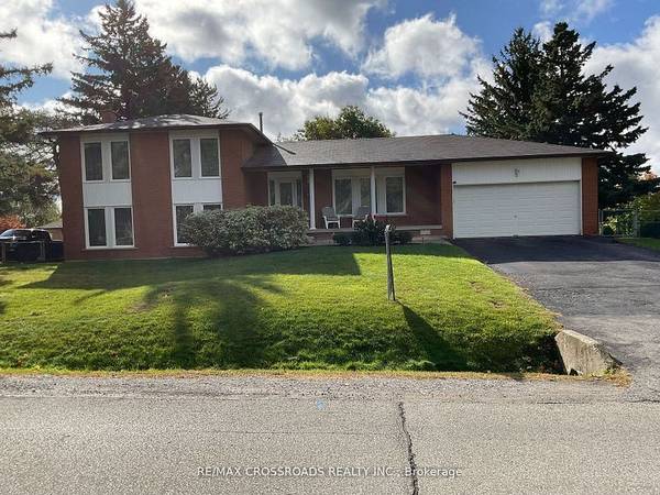 35 Blackforest DR, Richmond Hill, ON L4E 2N8