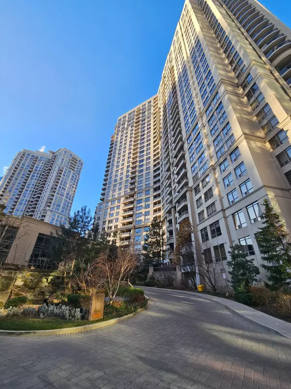 Mississauga, ON L5B 4P5,3888 Duke Of York BLVD #1036