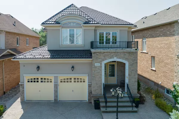 2452 North Ridge TRL, Oakville, ON L6H 7N6