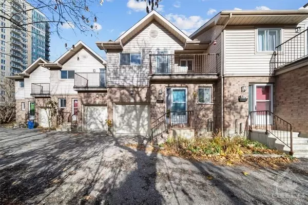 69 CARILLON ST, Vanier And Kingsview Park, ON K1L 5Y6