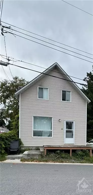 Clarence-rockland, ON K4K 1E1,674 POULIOTTE ST