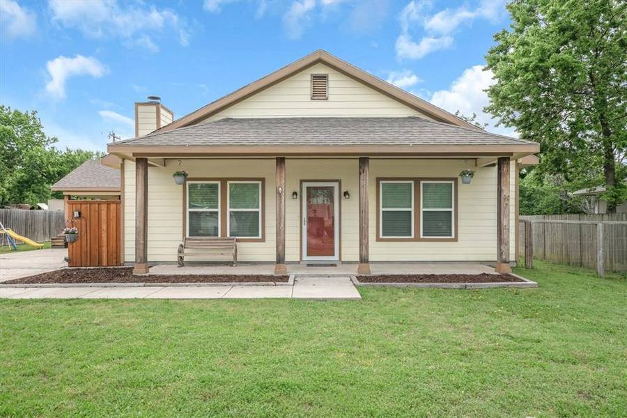 105 S 6th Street, Celeste, TX 75423