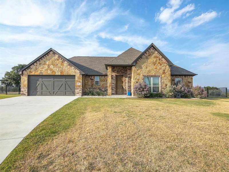 3015 Louie Lane, Springtown, TX 76082