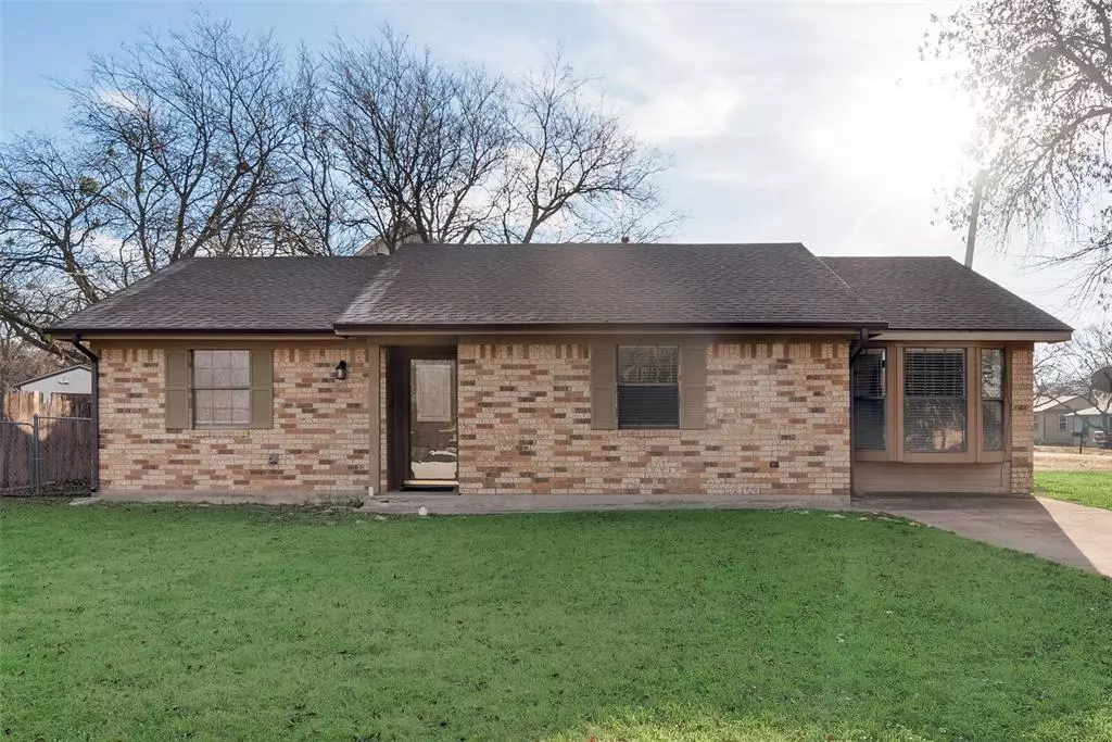 Krum, TX 76249,126 1/2 W 5th Street