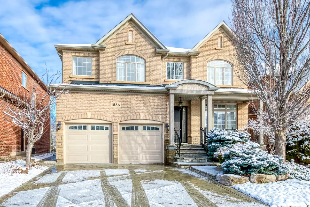 Oakville, ON L6H 7J9,1556 Pinery CRES