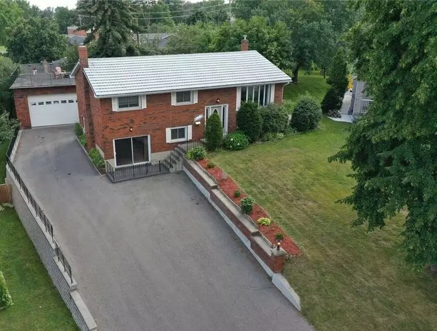 Kingston, ON K7K 2X4,143 Morenz CRES #Upper